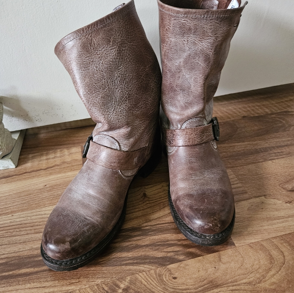 Frye Boots - Picture 5 of 6